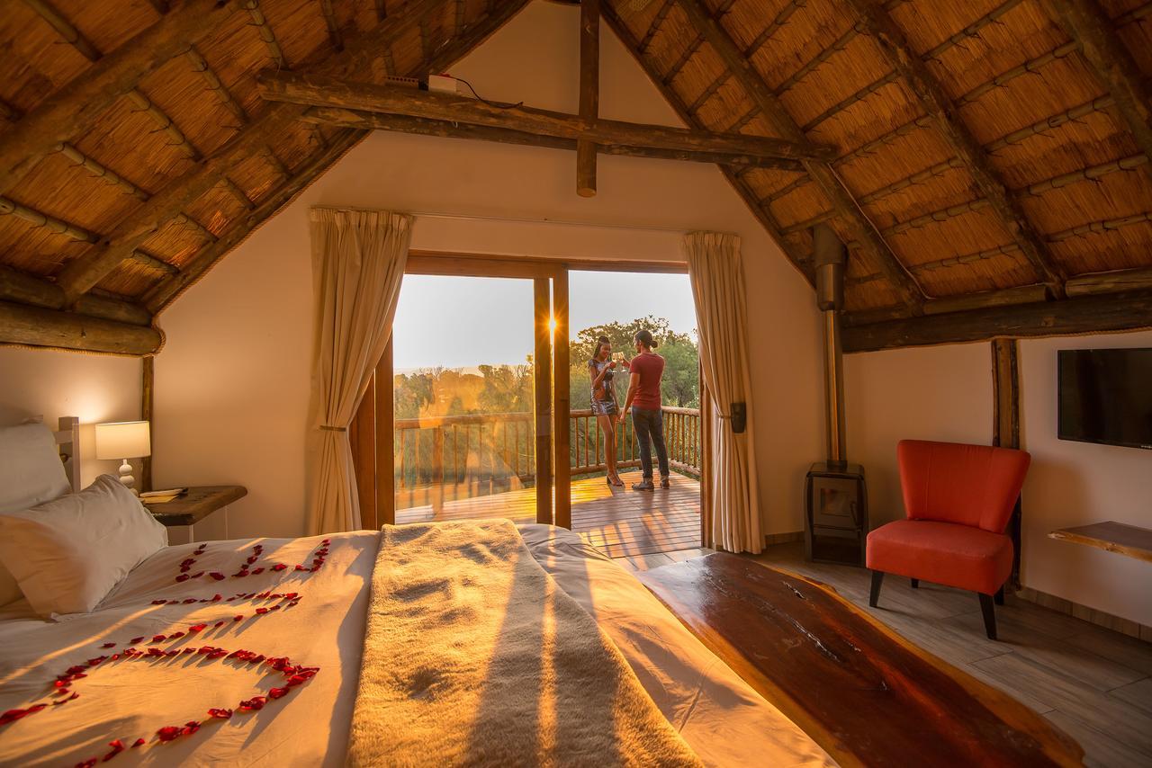 Amadwala Lodge Roodepoort Esterno foto